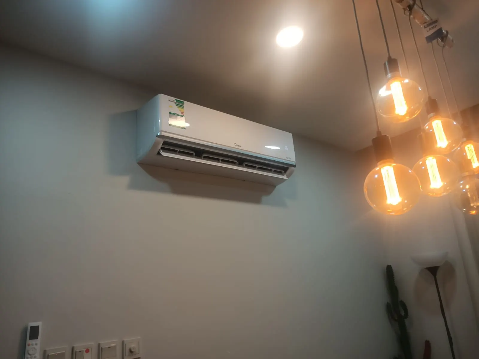 AC installation in Dubai by Samra Facilities