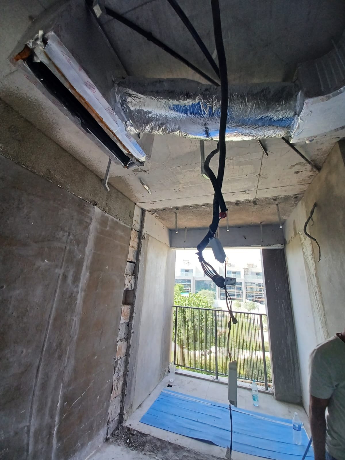Duct installation in Dubai by Samra Fitouts — job 2