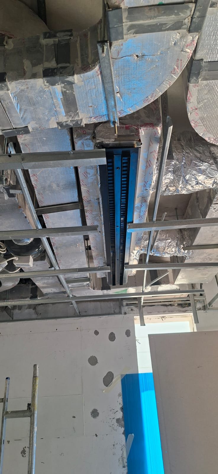 Duct installation in Dubai by Samra Fitouts — job 7