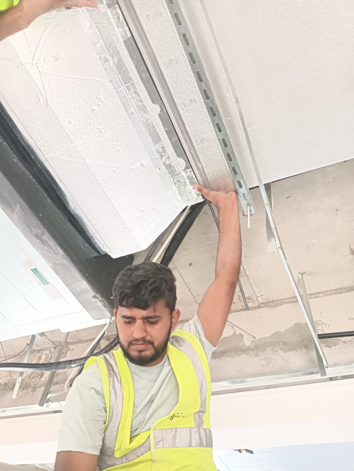 Duct installation in Dubai by Samra Fitouts — job 25