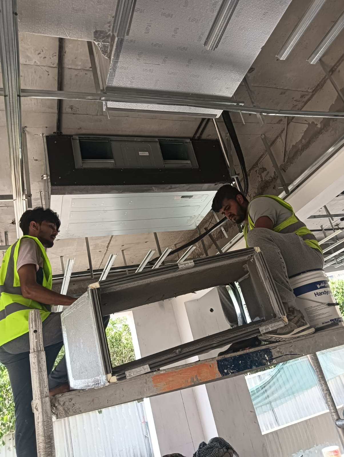 Duct installation in Dubai by Samra Fitouts — job 26